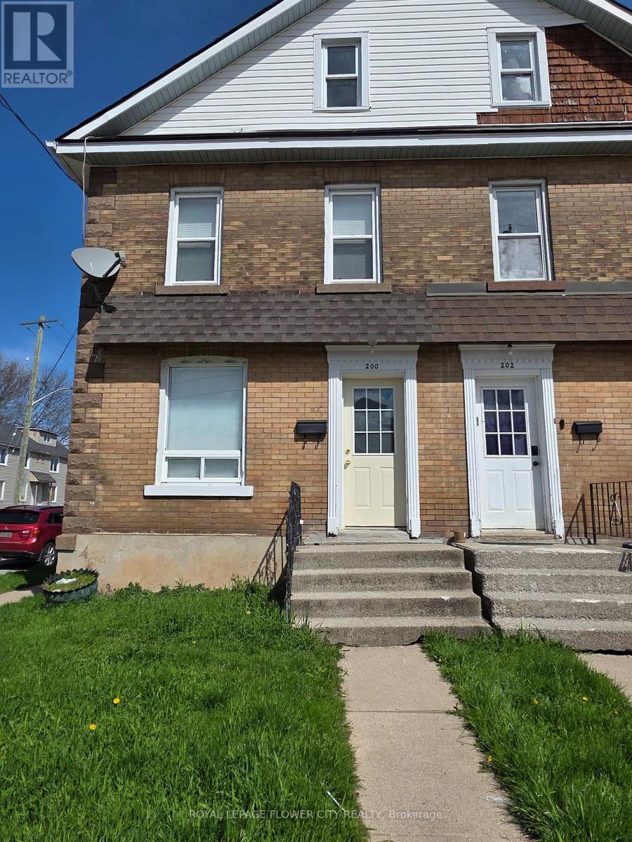 200 HELLEMS AVENUE, Welland, Ontario