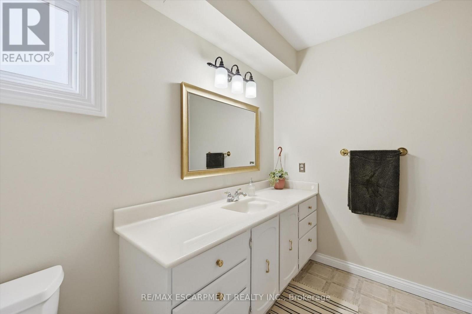 8 Sullivan's Lane, Hamilton, Ontario  L9H 5N7 - Photo 21 - X13073944