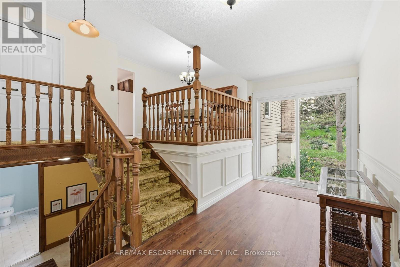 8 Sullivan's Lane, Hamilton, Ontario  L9H 5N7 - Photo 6 - X13073944
