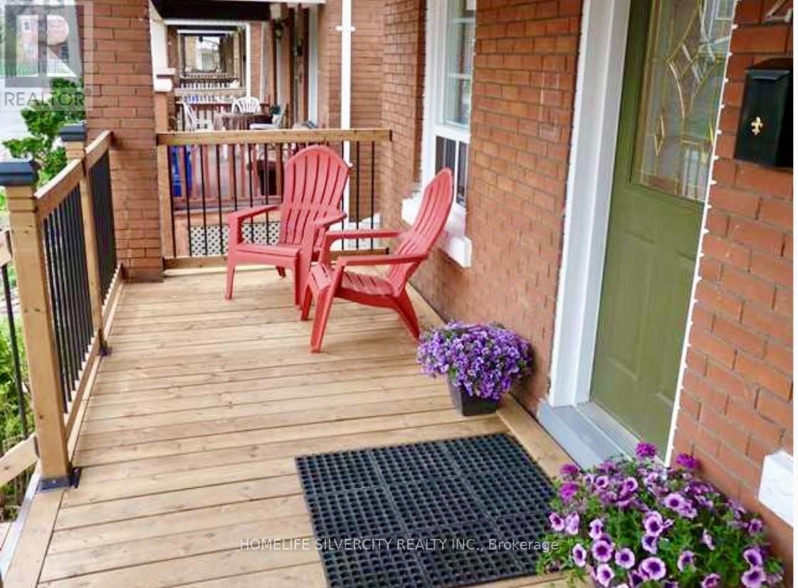 24 Webber Avenue, Hamilton, Ontario  L8N 1W3 - Photo 3 - X13073984