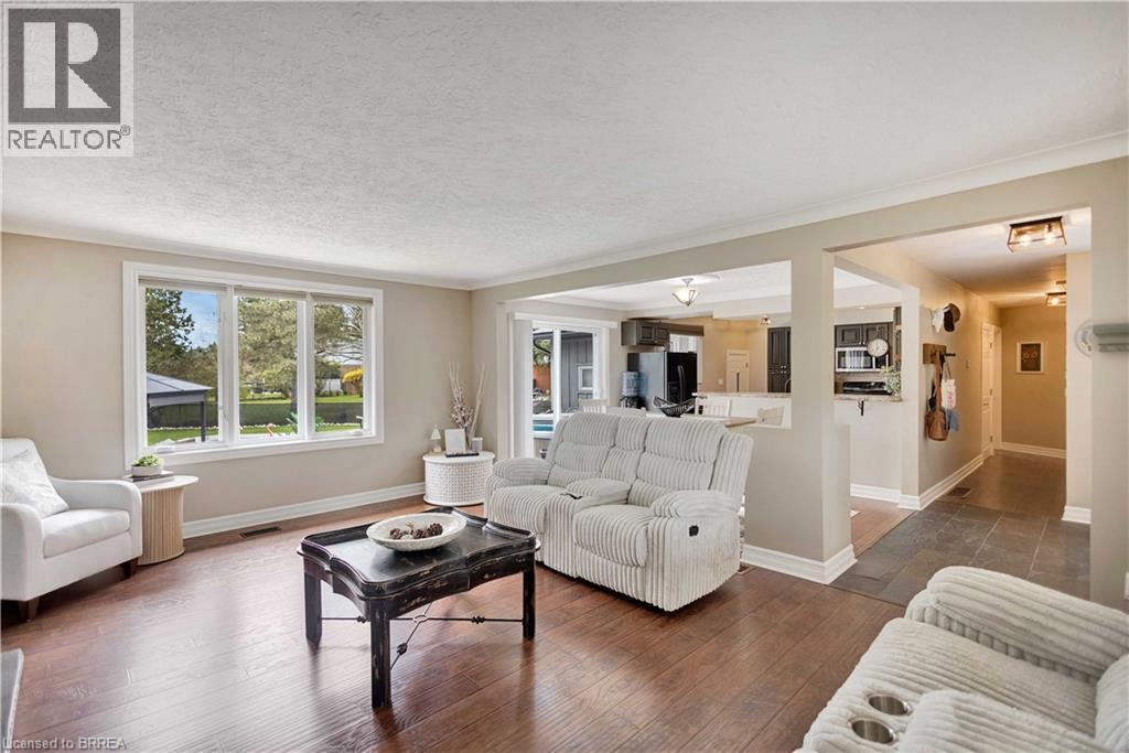 9 Driftwood Drive, Brantford, Ontario  N3R 3K1 - Photo 6 - 40825370