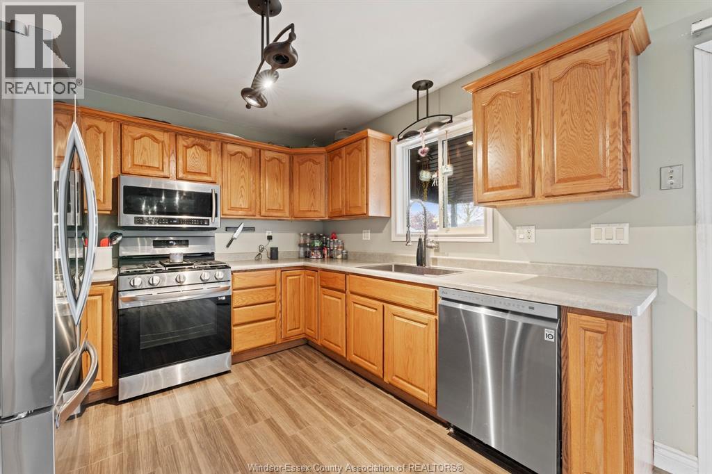 250 Grondin Street, Lasalle, Ontario  N9J 3M7 - Photo 15 - 26009843