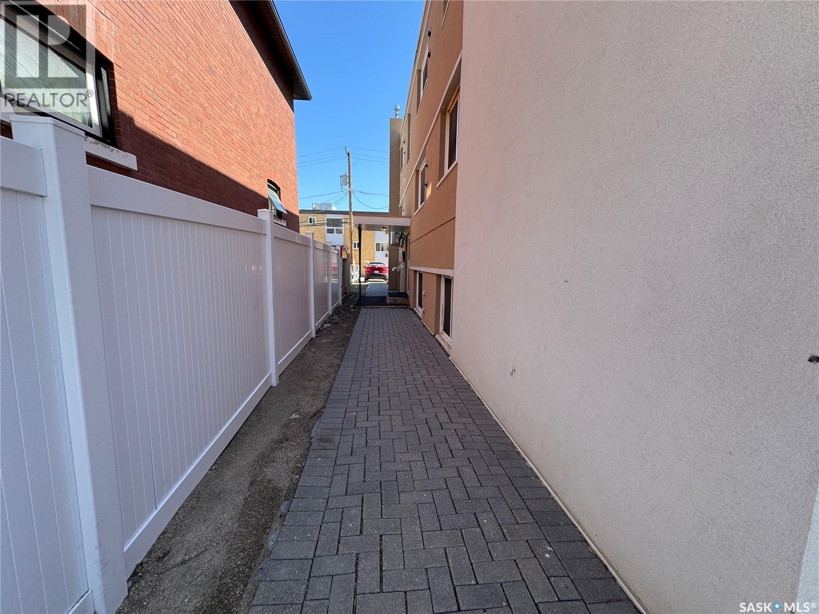 2a 2125 Lorne Street, Regina, Saskatchewan  S4P 2M6 - Photo 2 - SK030455
