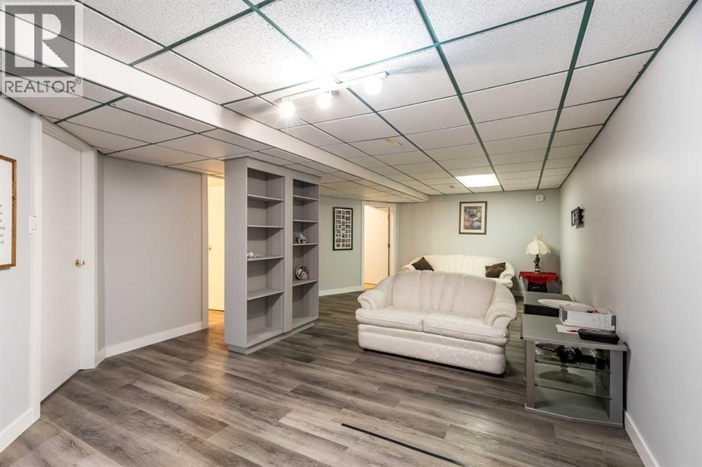 2405 16 Avenue SE, Medicine Hat, Alberta  T1A 3T5 - Photo 23 - A2303323