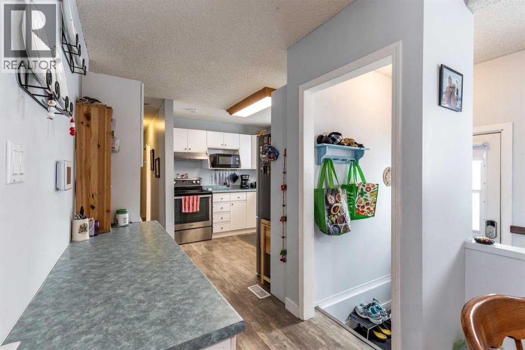 2405 16 Avenue SE, Medicine Hat, Alberta  T1A 3T5 - Photo 10 - A2303323