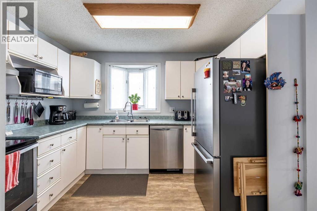 2405 16 Avenue SE, Medicine Hat, Alberta  T1A 3T5 - Photo 12 - A2303323