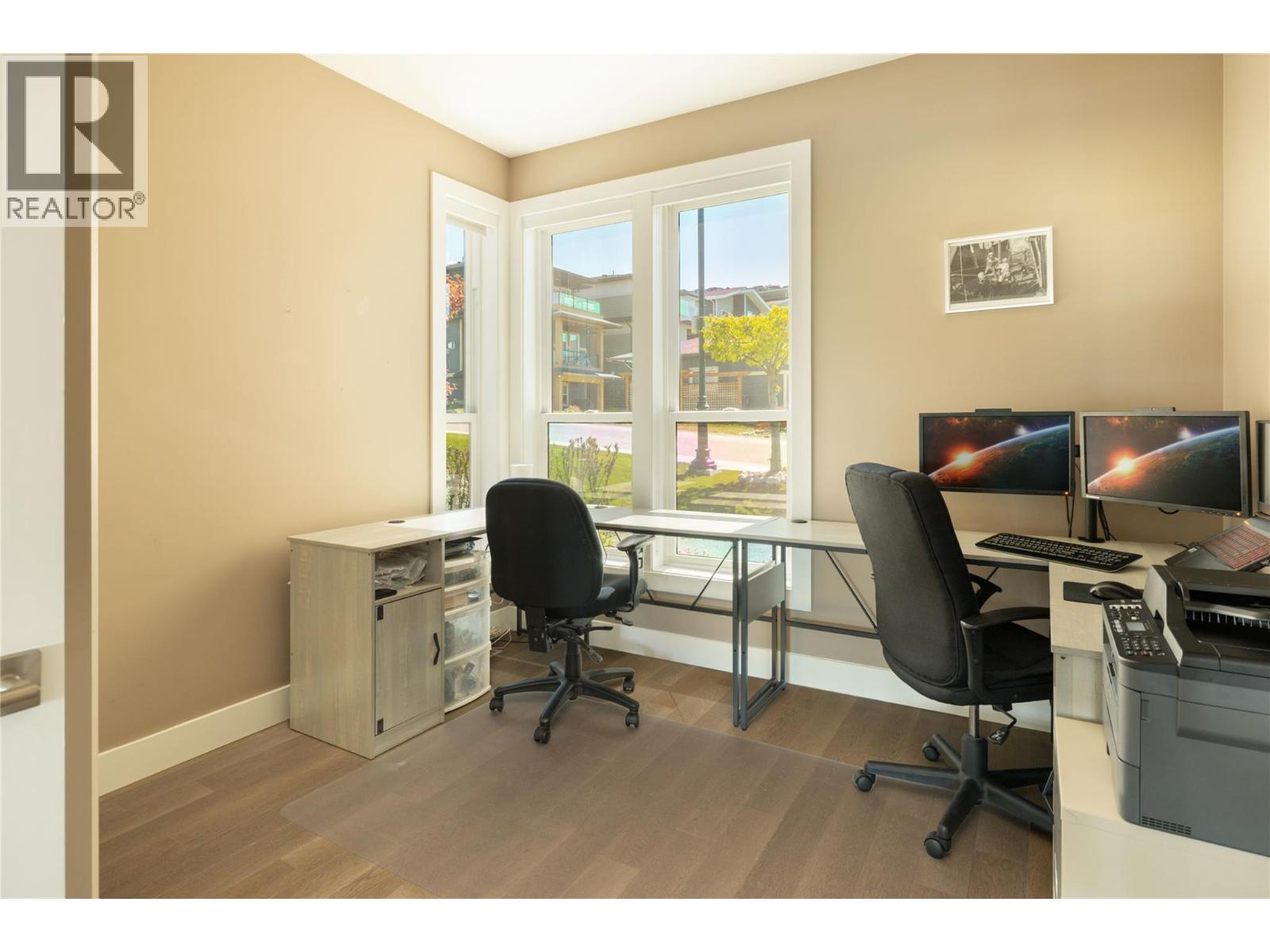1180 Goldfinch Place, Kelowna, British Columbia  V1W 5M1 - Photo 5 - 10384492