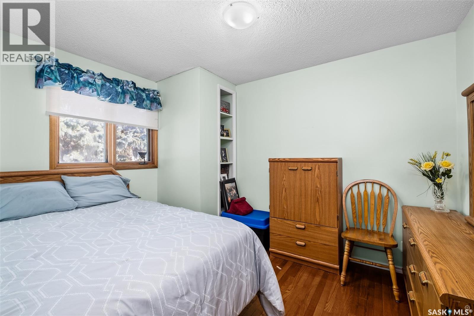 503 Bennett Drive, Prince Albert, Saskatchewan  S6V 6H5 - Photo 12 - SK034597