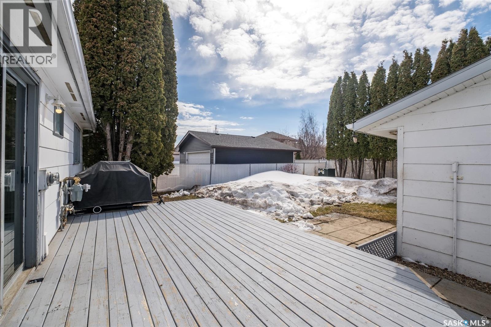 503 Bennett Drive, Prince Albert, Saskatchewan  S6V 6H5 - Photo 23 - SK034597