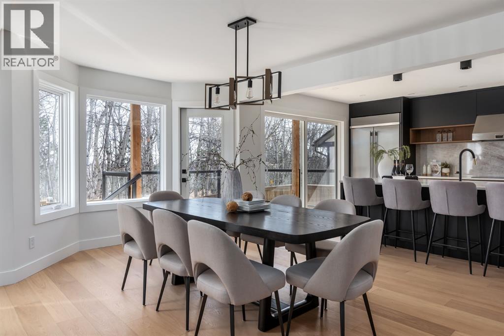 71 Woodridge Close SW, Calgary, Alberta  T2W 5M2 - Photo 8 - A2307237