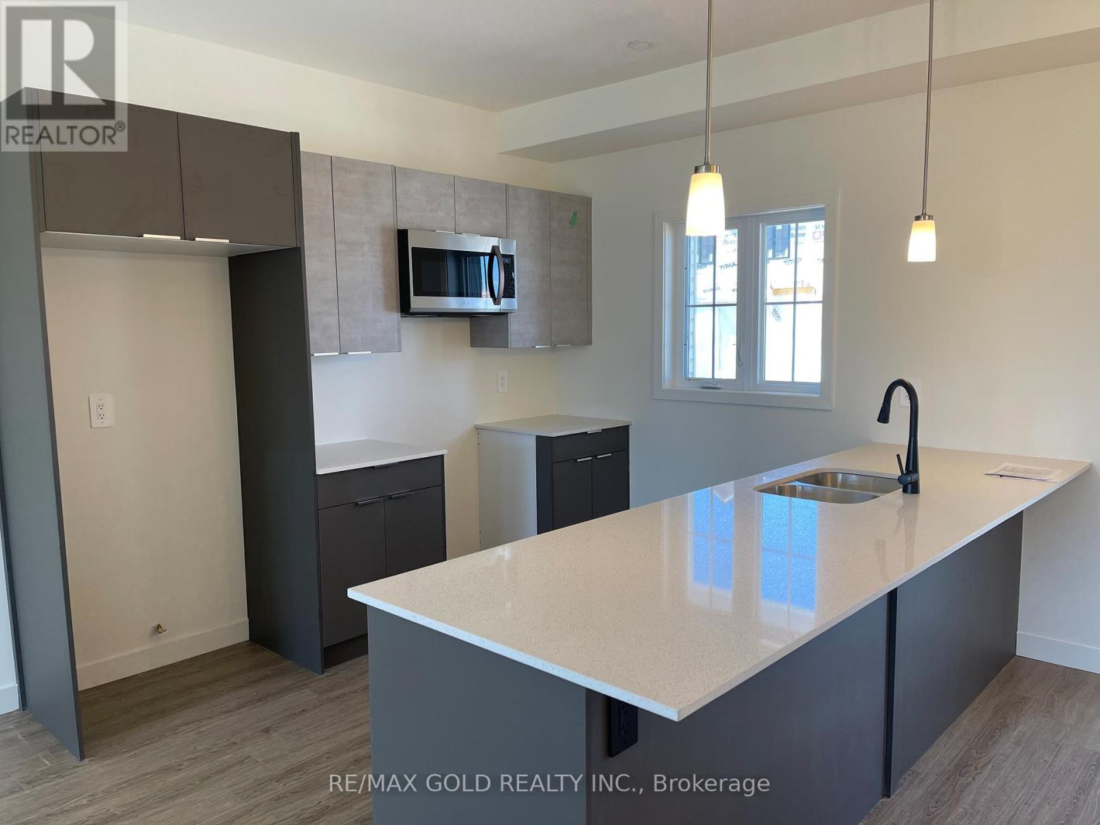 8 - 1781 Henrica Avenue, London North, Ontario  N6G 0Y2 - Photo 4 - X13071686