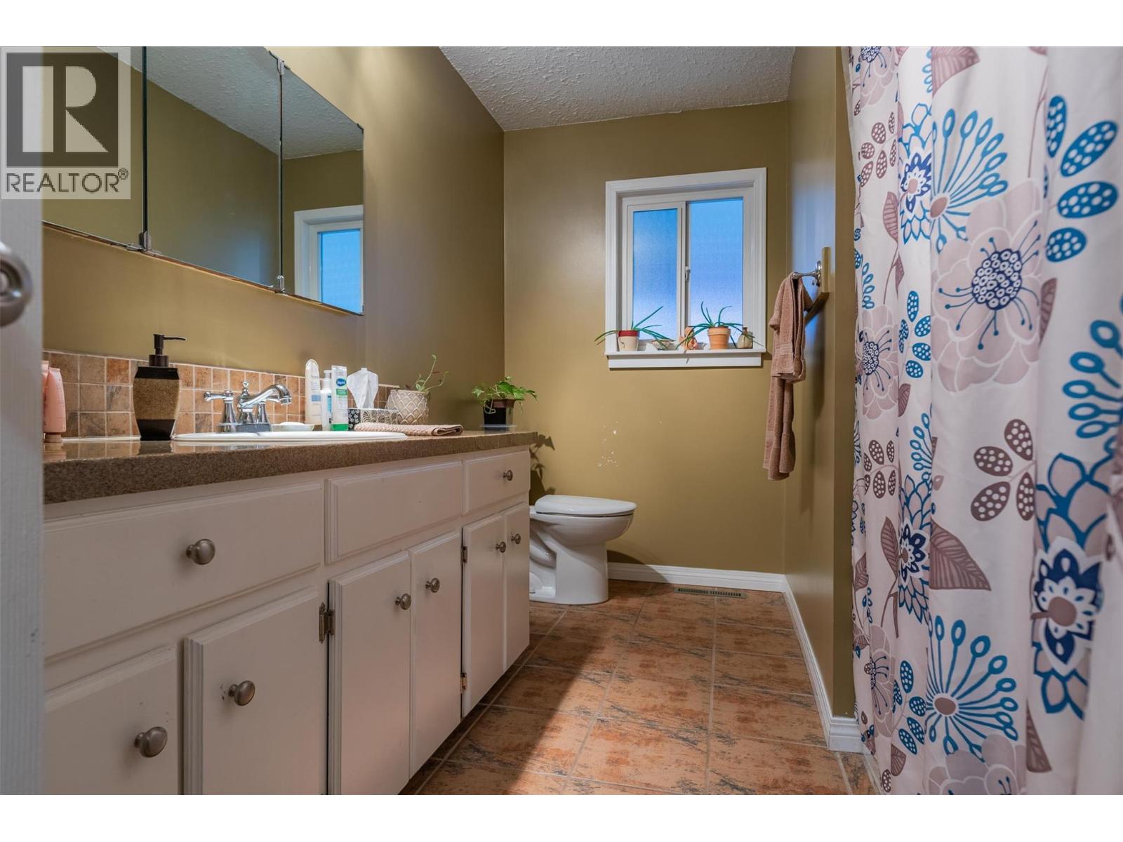 1224 Third Avenue, Trail, British Columbia  V1R 1P2 - Photo 21 - 10385751