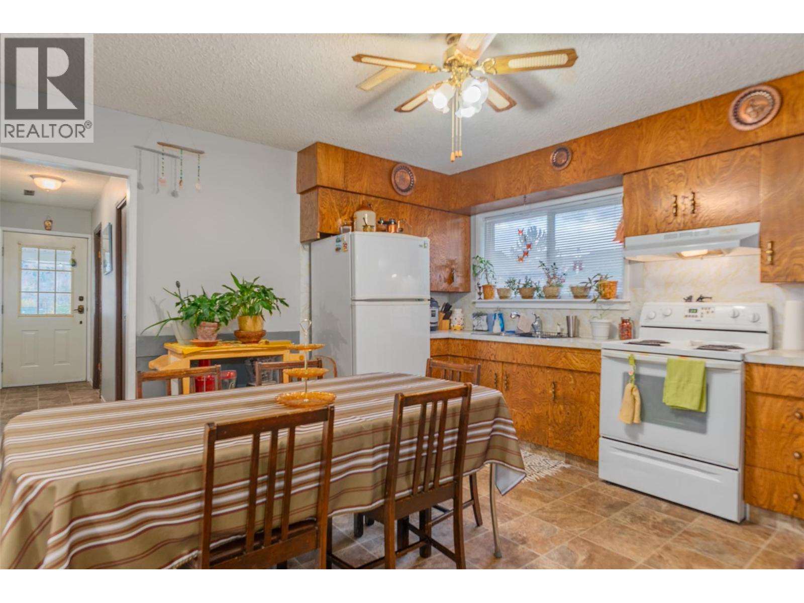 1224 Third Avenue, Trail, British Columbia  V1R 1P2 - Photo 31 - 10385751