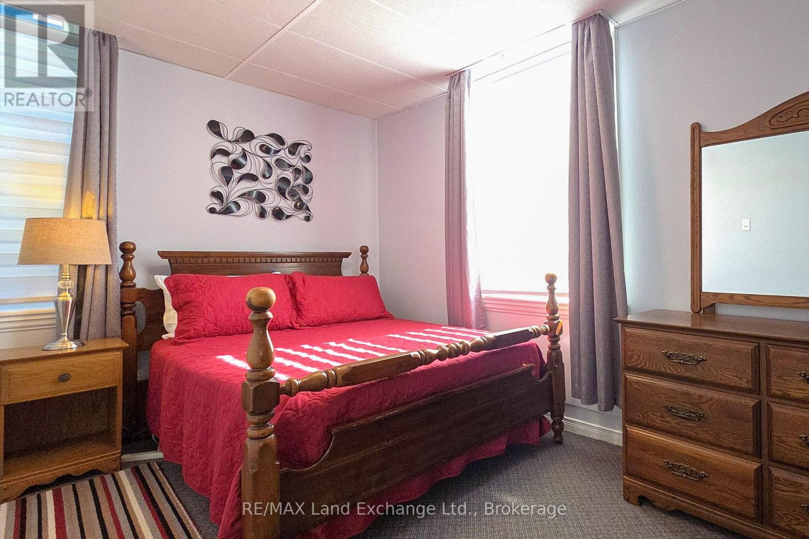 473 Market Street, Saugeen Shores, Ontario  N0H 2C2 - Photo 12 - X13074006