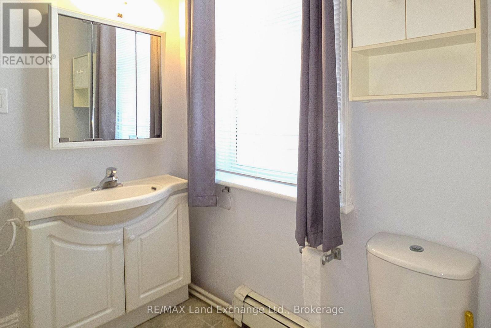 473 Market Street, Saugeen Shores, Ontario  N0H 2C2 - Photo 13 - X13074006