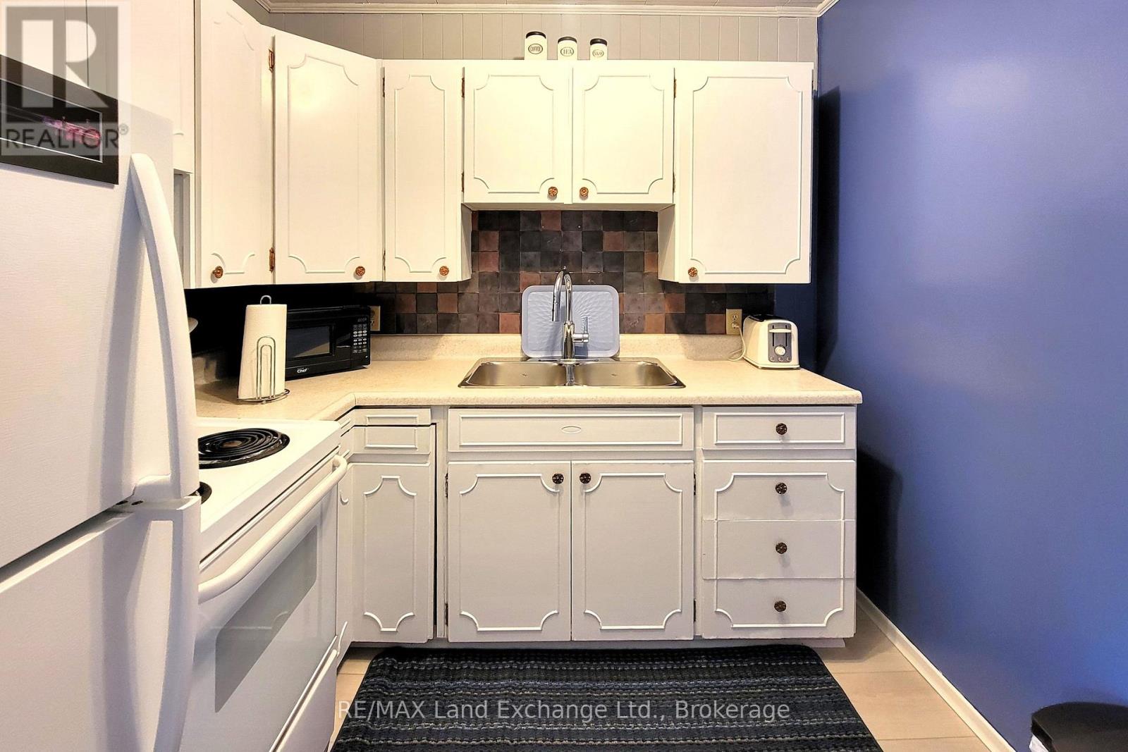 473 Market Street, Saugeen Shores, Ontario  N0H 2C2 - Photo 16 - X13074006
