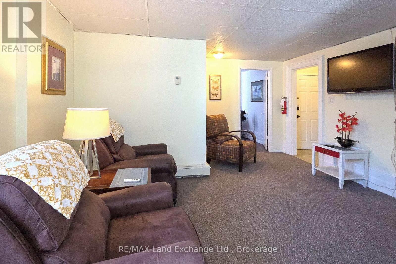 473 Market Street, Saugeen Shores, Ontario  N0H 2C2 - Photo 7 - X13074006