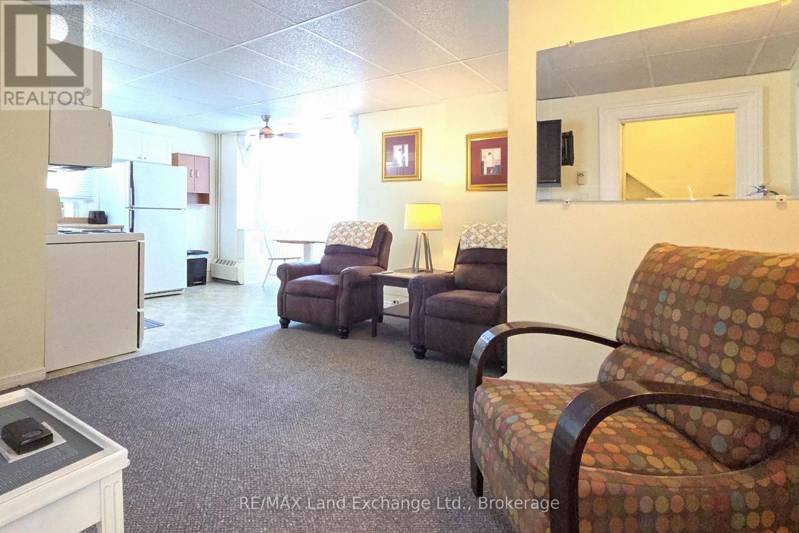 473 Market Street, Saugeen Shores, Ontario  N0H 2C2 - Photo 8 - X13074006