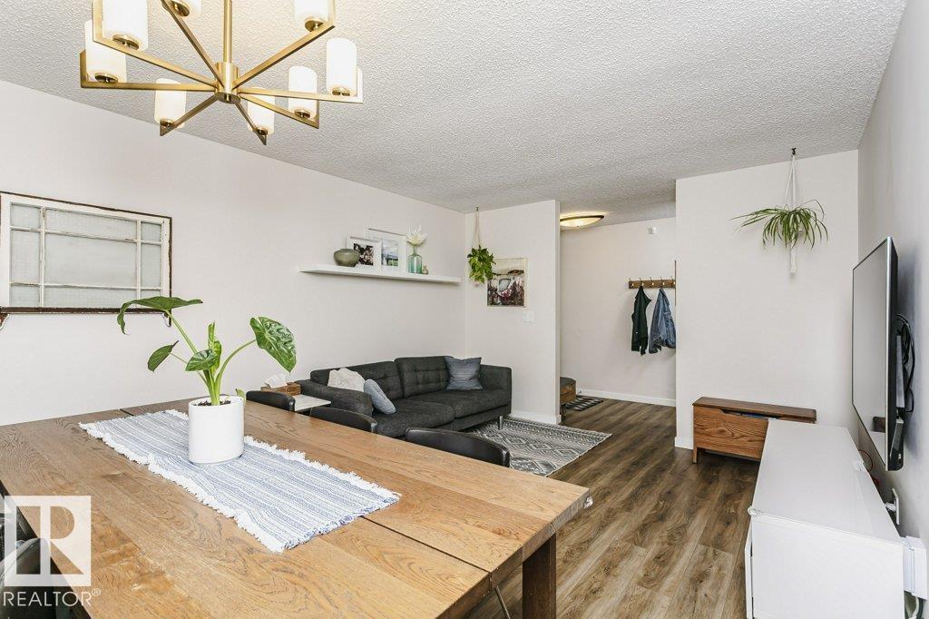9412 176 Av Nw, Edmonton, Alberta  T5Z 2C1 - Photo 11 - E4485427