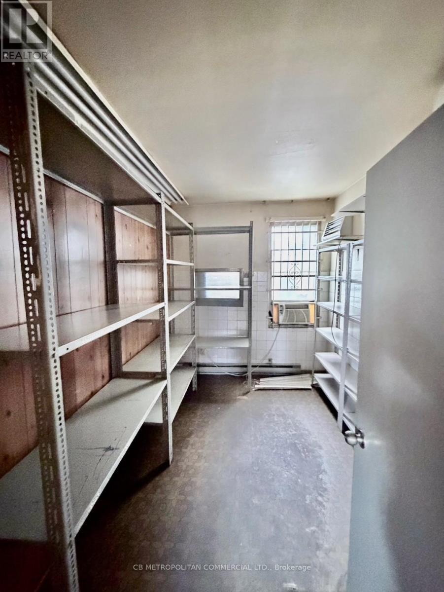 10 Clinton Street, Toronto, Ontario  M6J 2P1 - Photo 9 - C13074072