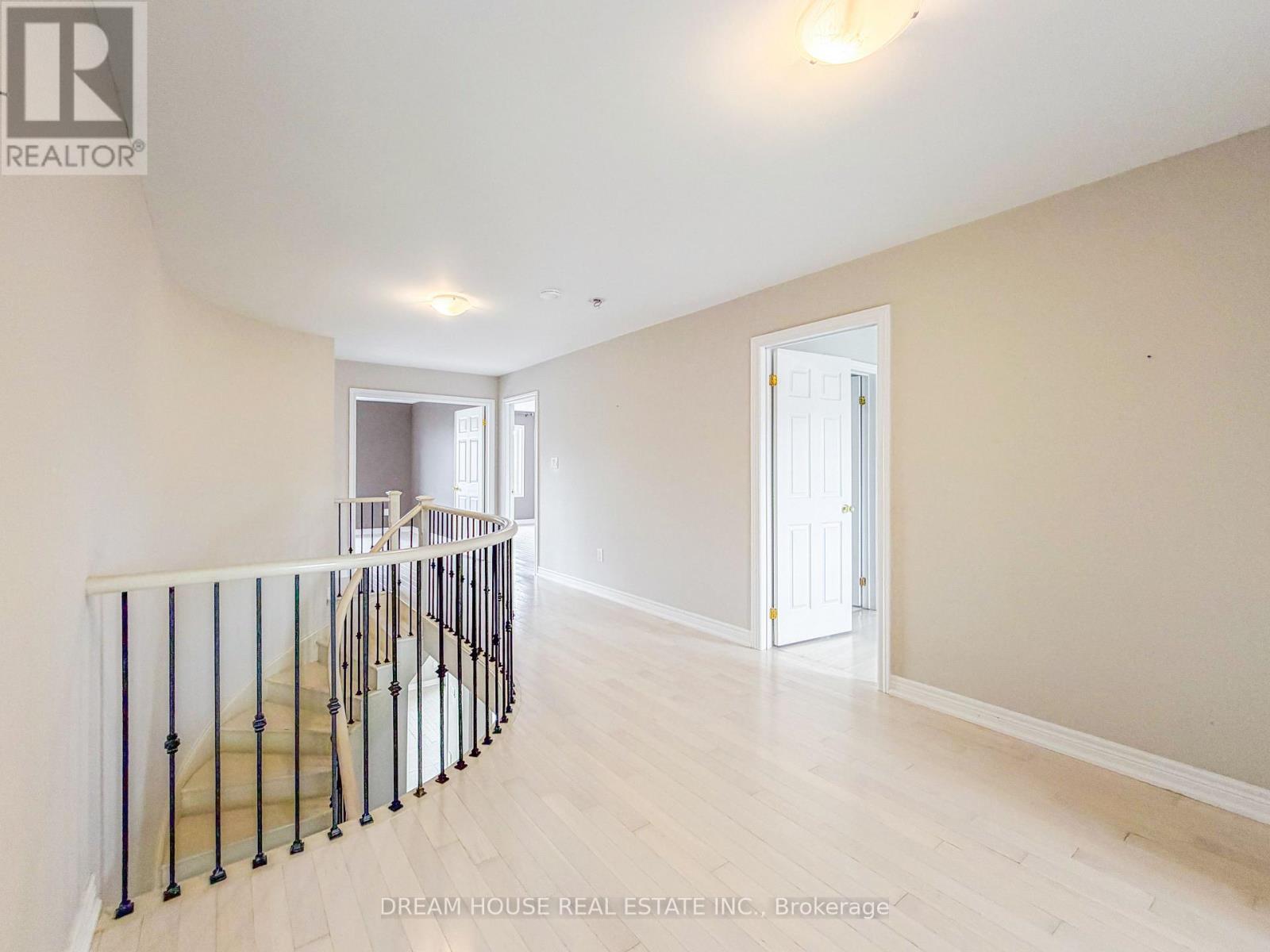 1383 Dallman Street, Innisfil, Ontario  L0L 1W0 - Photo 13 - N13072118