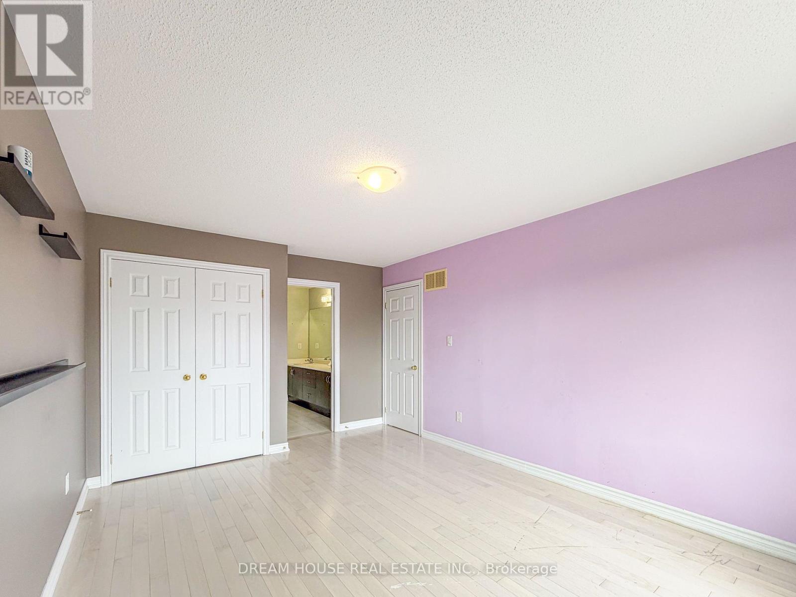 1383 Dallman Street, Innisfil, Ontario  L0L 1W0 - Photo 17 - N13072118