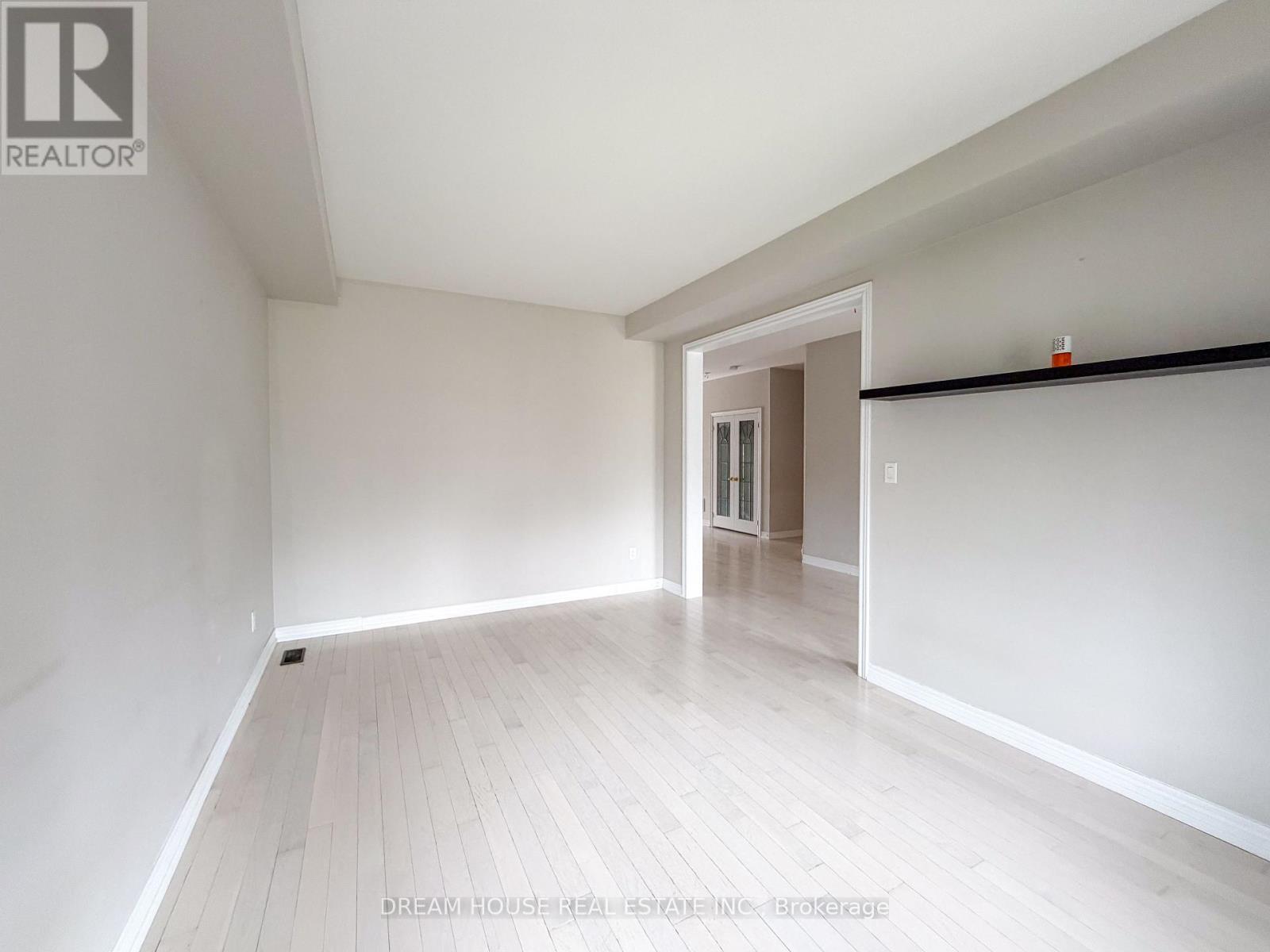 1383 Dallman Street, Innisfil, Ontario  L0L 1W0 - Photo 6 - N13072118