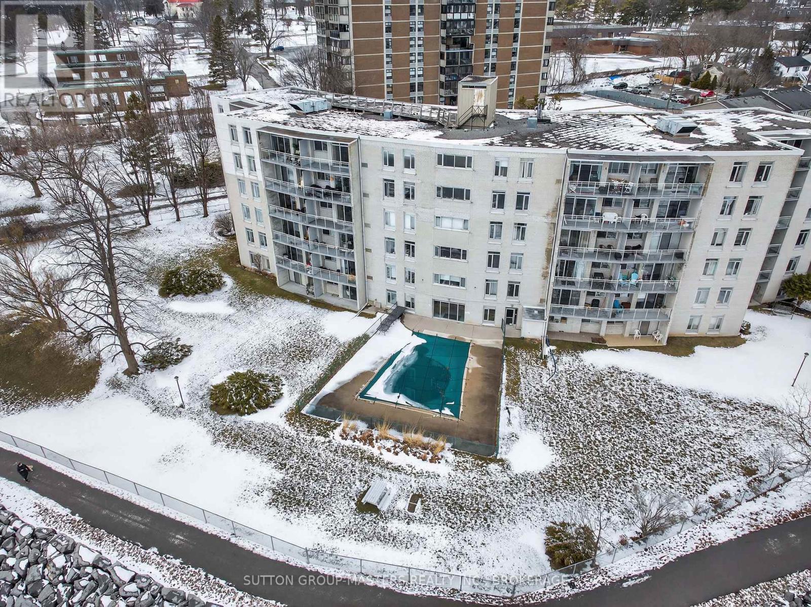401 - 1 Mowat Avenue, Kingston, Ontario  K7M 1J8 - Photo 3 - X12908310