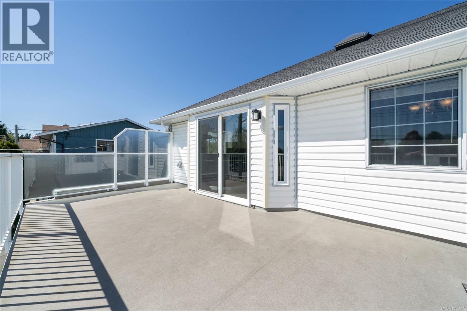 2344 Ocean Ave, Sidney, British Columbia  V8L 4V9 - Photo 10 - 1033816