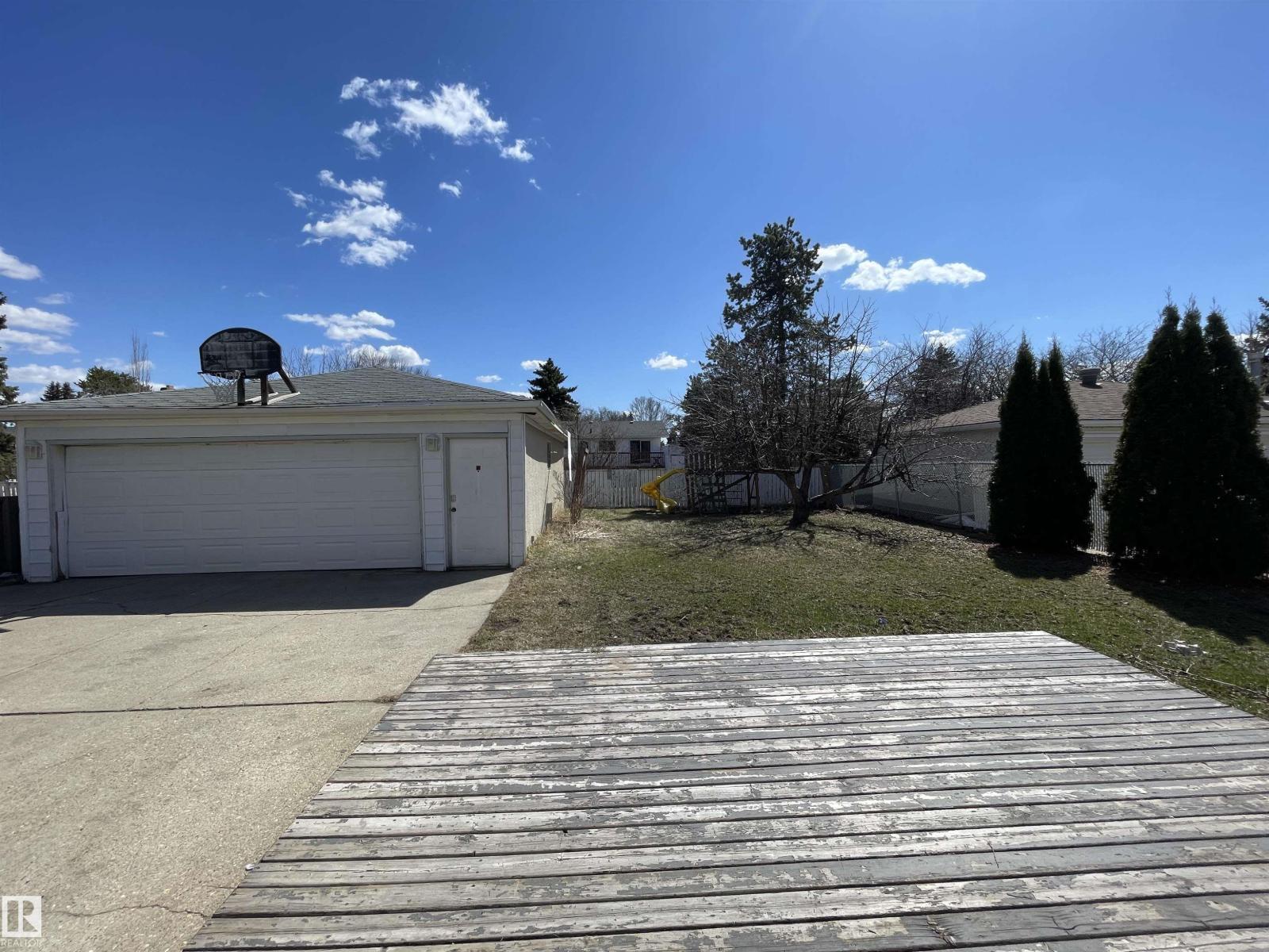 10519 36a Av Nw, Edmonton, Alberta  T6J 2H7 - Photo 5 - E4485432