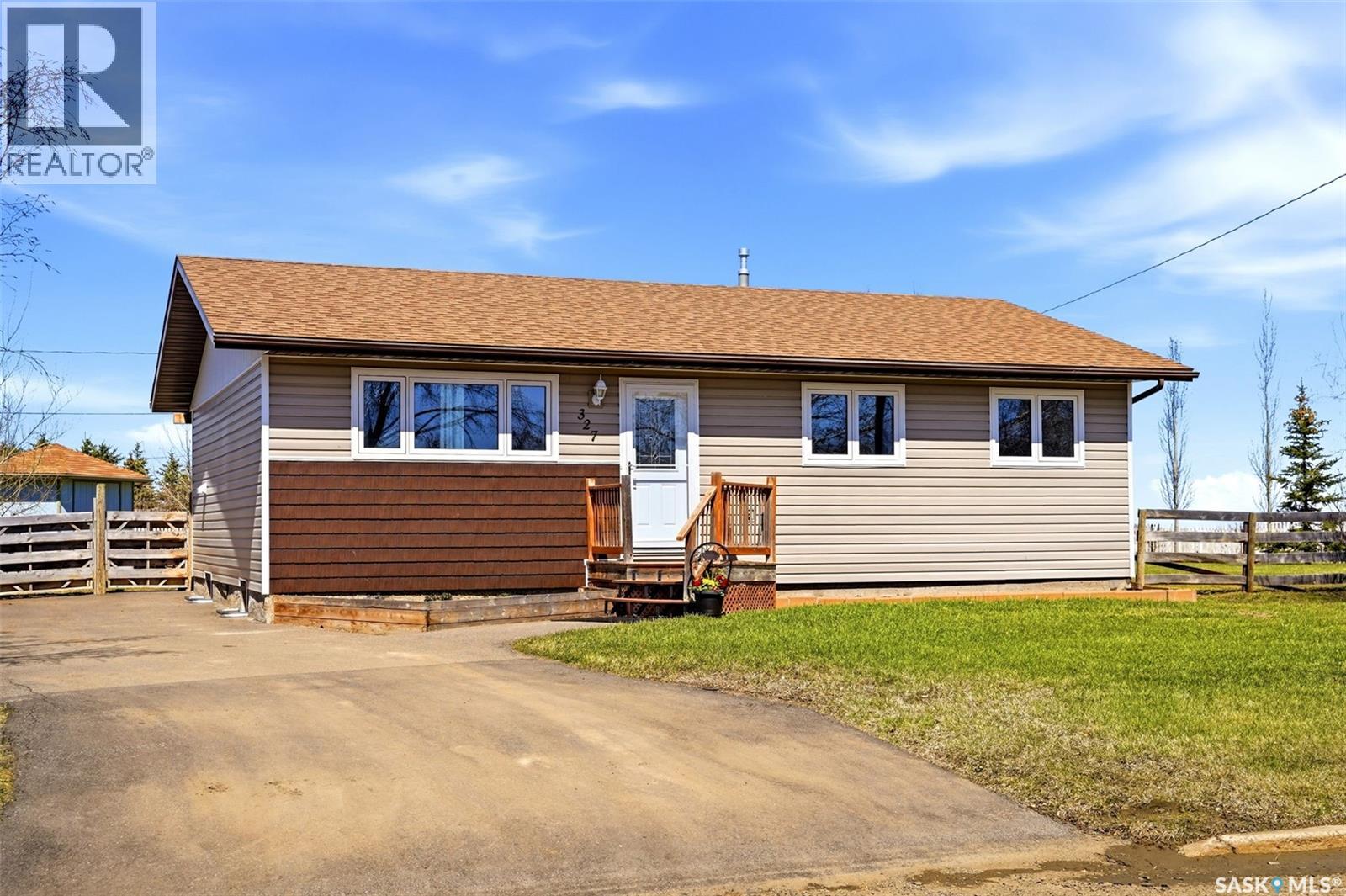 327 Coteau STREET, Milestone, Saskatchewan