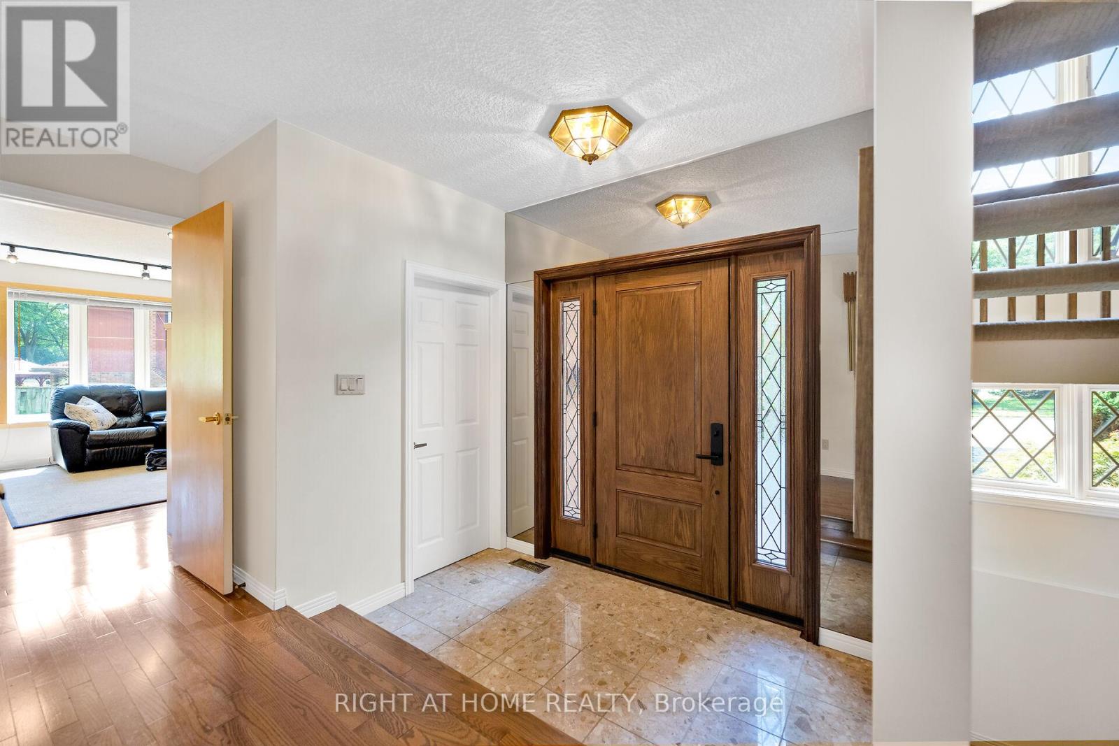 33 Walnut Drive, Guelph, Ontario  N1E 4B4 - Photo 5 - X13074026