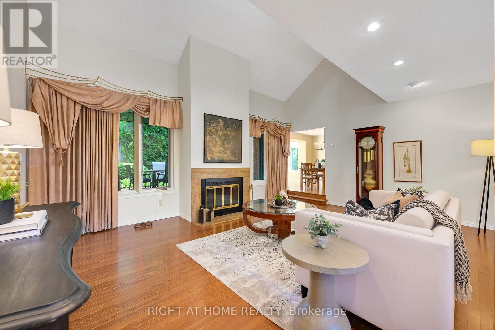 33 Walnut Drive, Guelph, Ontario  N1E 4B4 - Photo 8 - X13074026