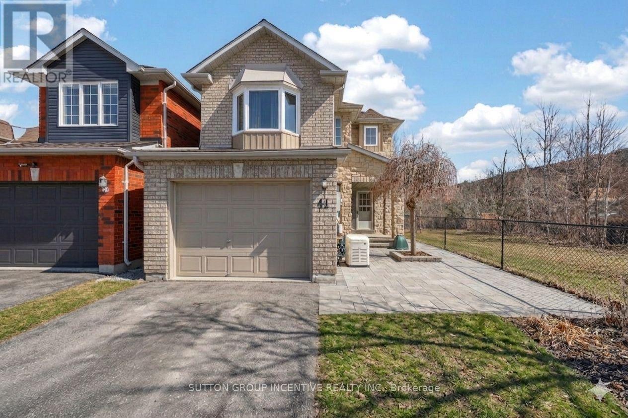 41 HERREMA BOULEVARD, Uxbridge, Ontario