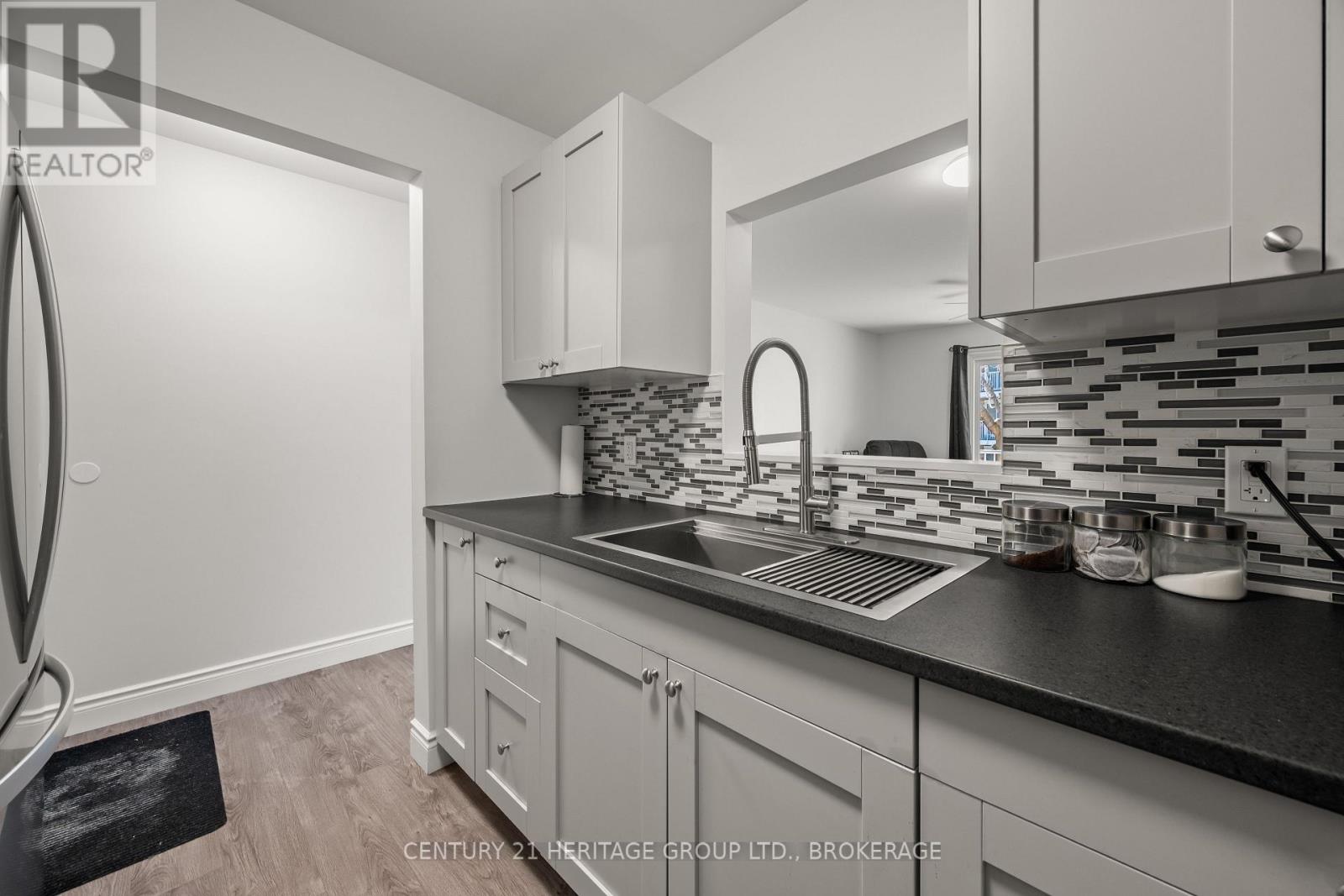 203 - 573 Armstrong Road, Kingston, Ontario  K7M 8J8 - Photo 17 - X13074112