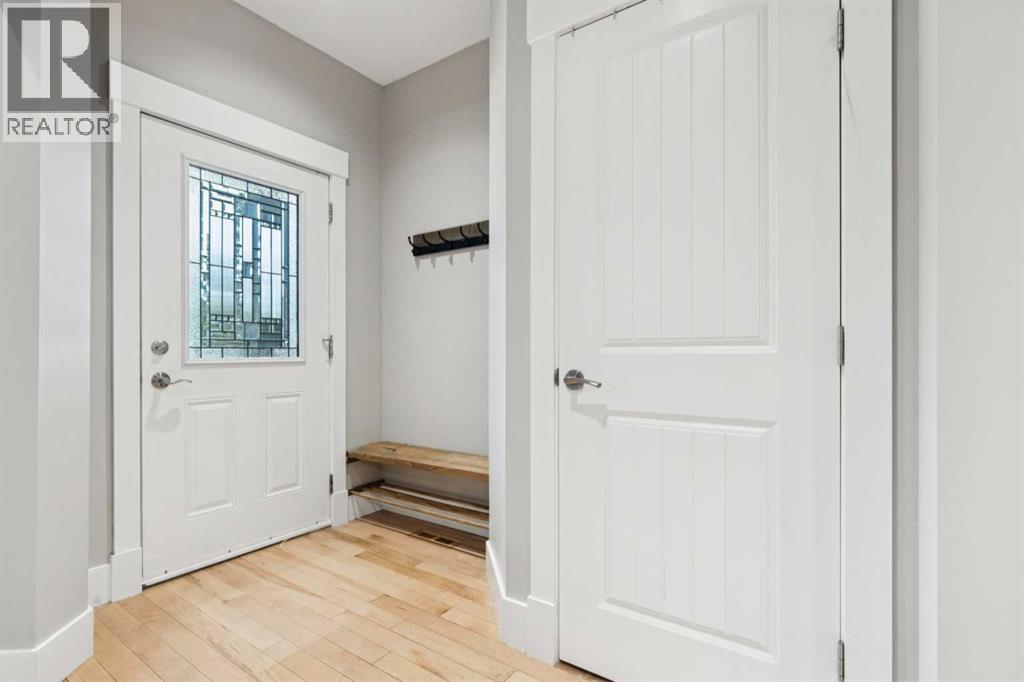 4509 19 Avenue Nw, Calgary, Alberta  T3B 0S1 - Photo 3 - A2269655