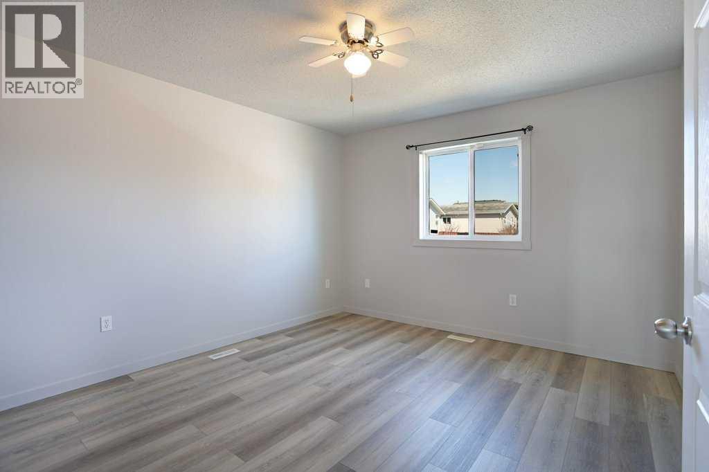 1712 2 Avenue E, Brooks, Alberta  T1R 1K3 - Photo 14 - A2306526