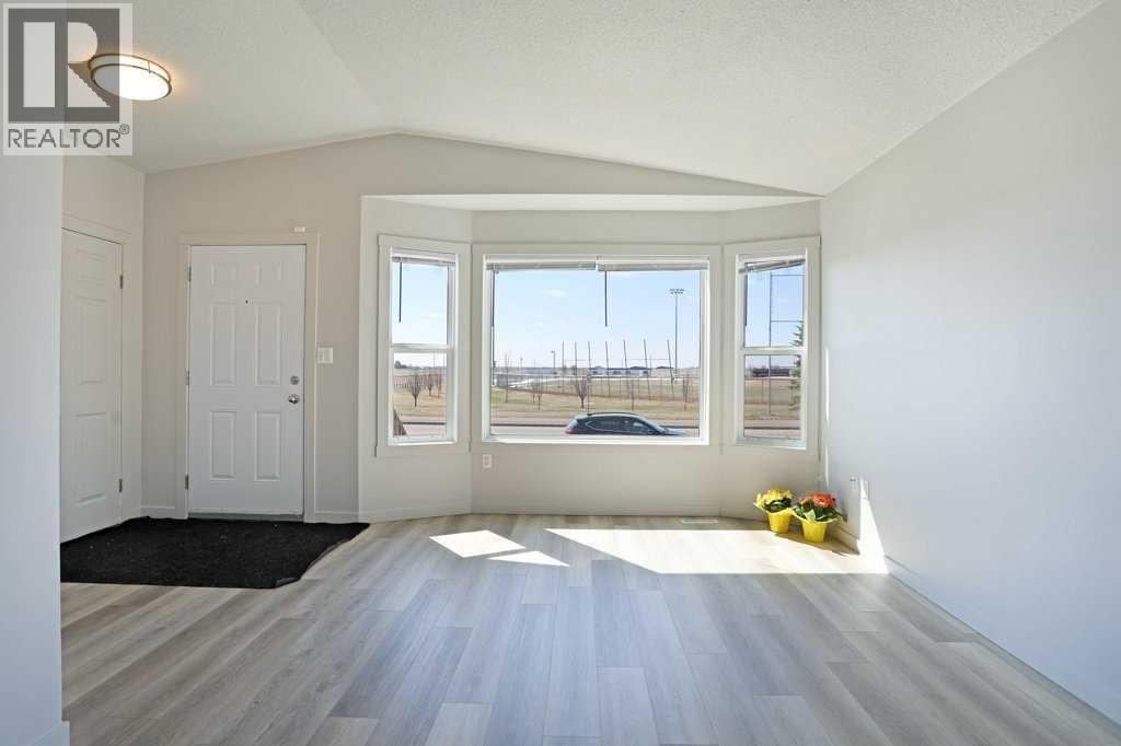 1712 2 Avenue E, Brooks, Alberta  T1R 1K3 - Photo 2 - A2306526