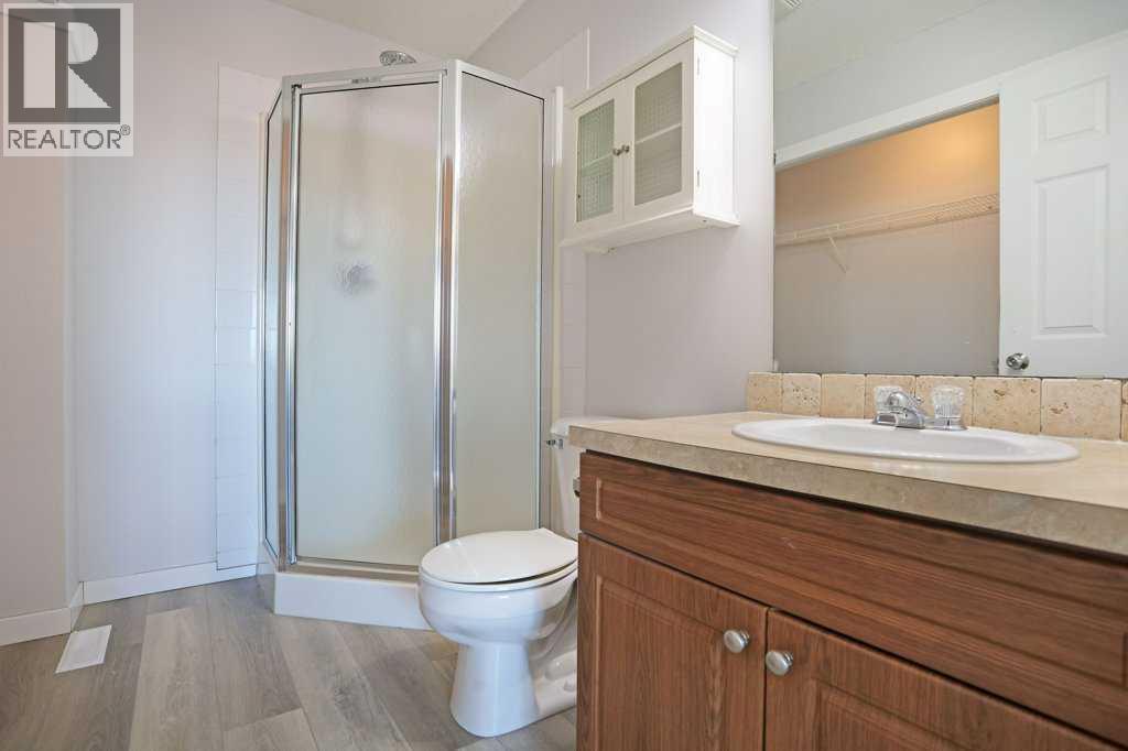 1712 2 Avenue E, Brooks, Alberta  T1R 1K3 - Photo 16 - A2306526