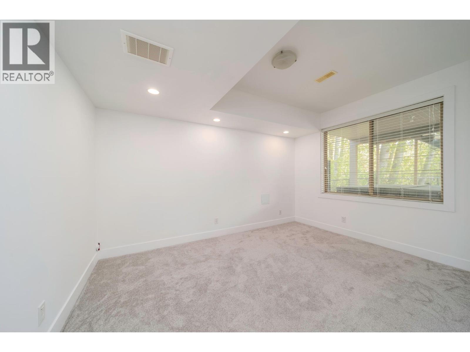 5037 Treadgold Court, Kelowna, British Columbia  V1W 5B4 - Photo 46 - 10382876