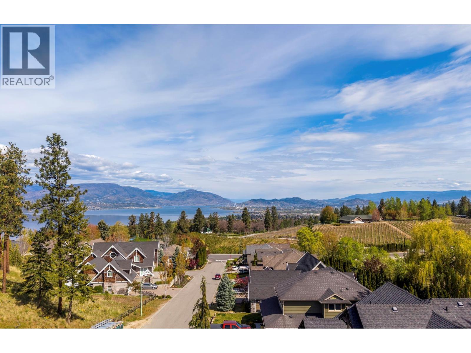 5037 Treadgold Court, Kelowna, British Columbia  V1W 5B4 - Photo 4 - 10382876