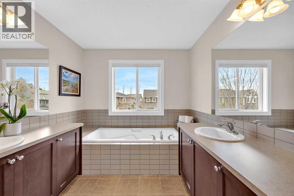 1 Westridge Way, Okotoks, Alberta  T1S 0K1 - Photo 26 - A2305937