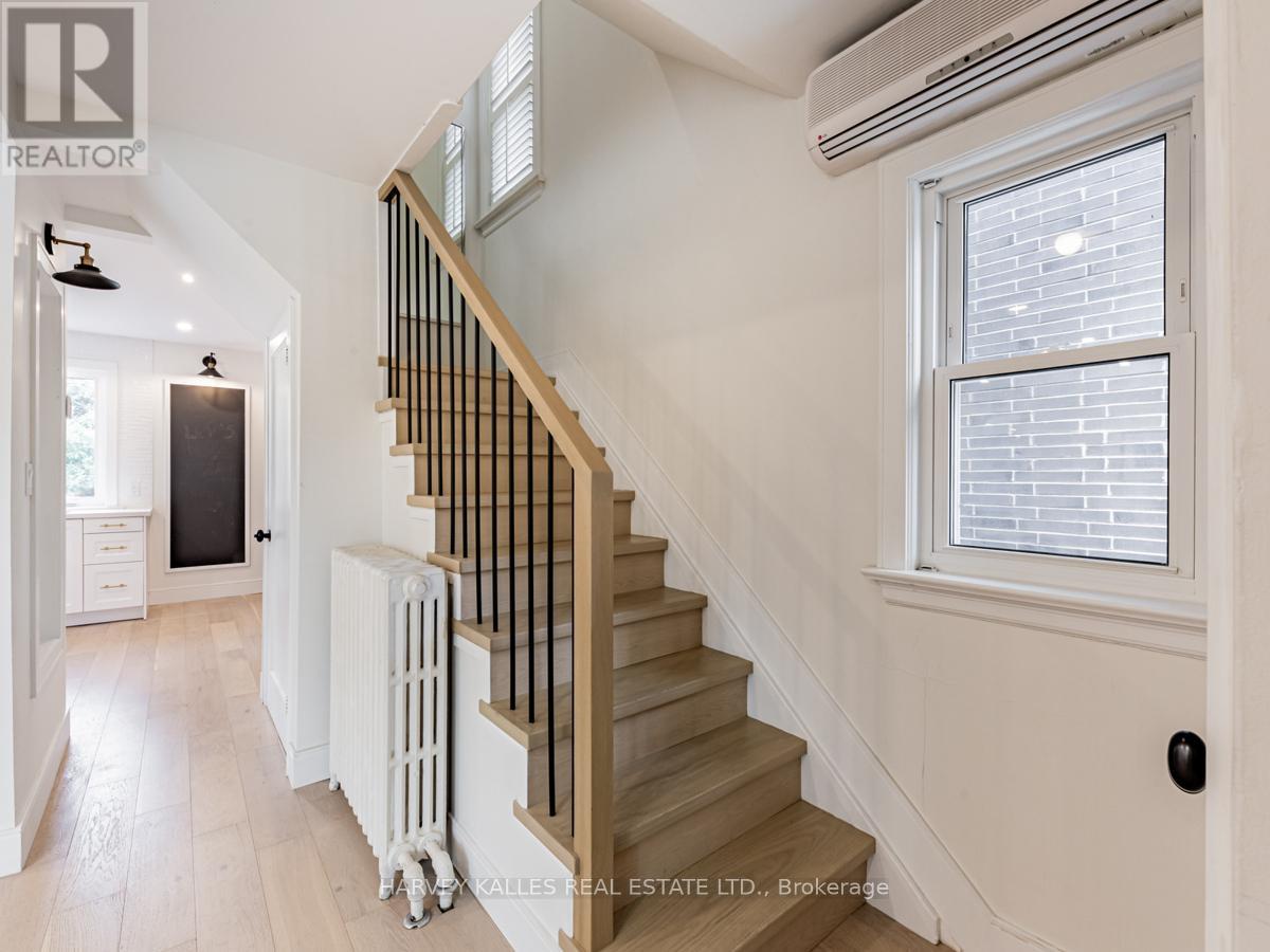 46 Delhi Avenue, Toronto, Ontario  M5M 3B7 - Photo 10 - C13074172