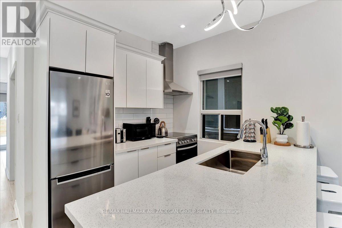 Main Fl - 138 Booth Avenue, Toronto, Ontario  M4M 2M4 - Photo 6 - E13074114