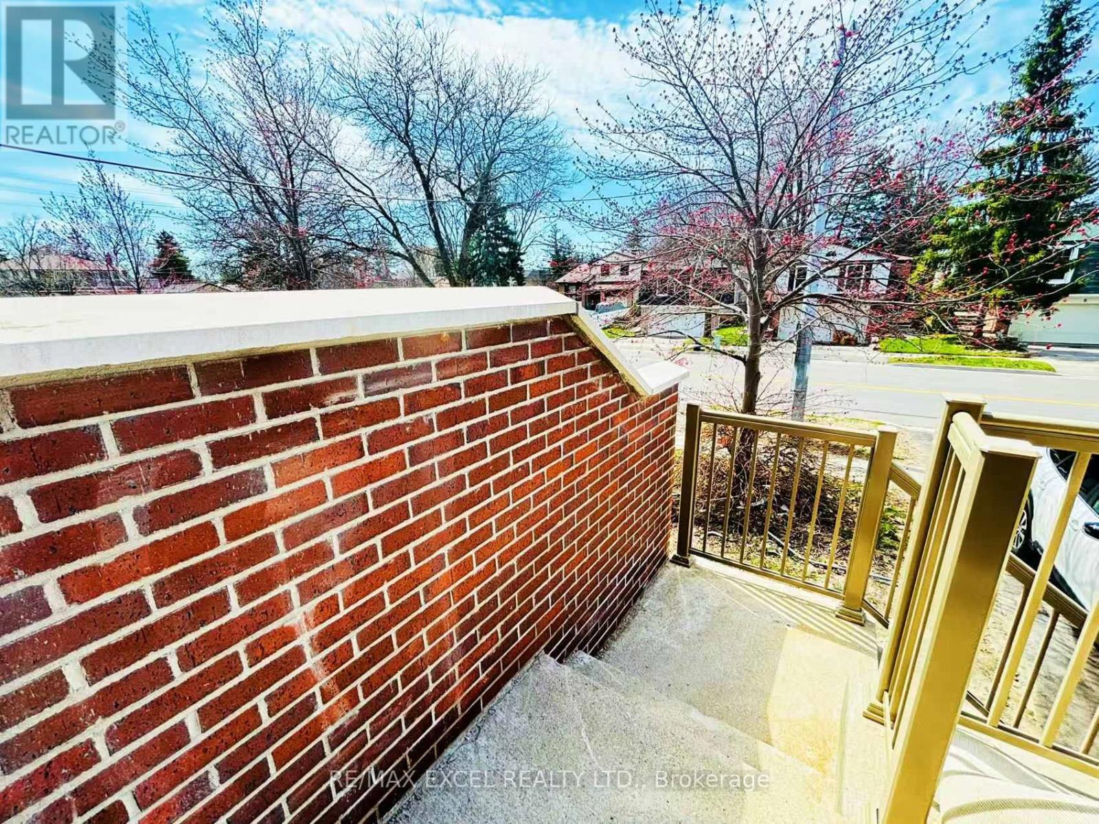 5 - 11 Plaisance Road, Richmond Hill, Ontario  L4C 5H1 - Photo 4 - N13058588