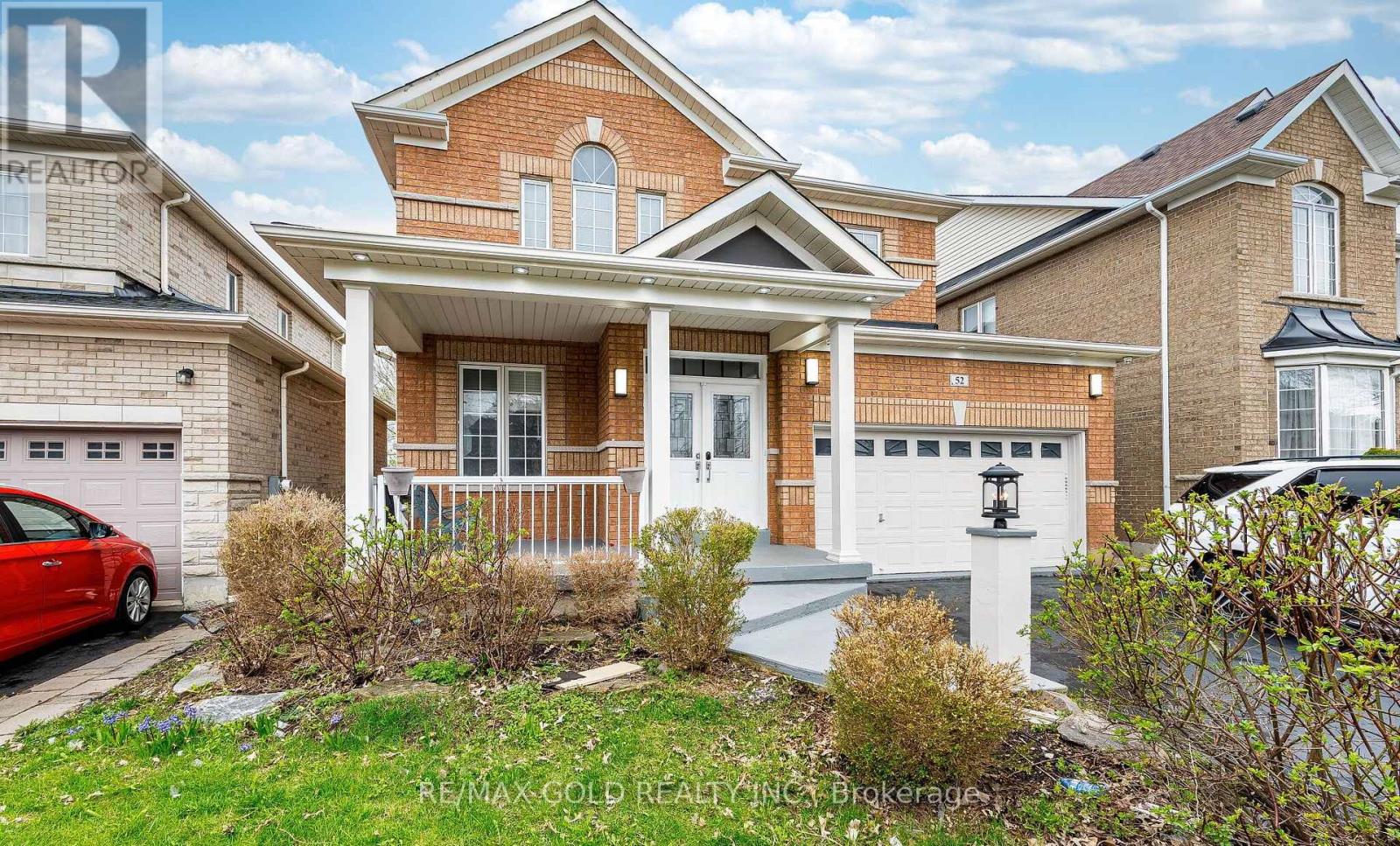 52 Moldovan Drive, Brampton, Ontario  L6R 0E4 - Photo 4 - W13069896