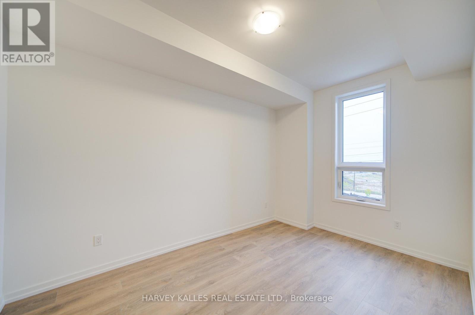 11 - 18 Lytham Green Circle, Newmarket, Ontario  L3Y 0H4 - Photo 23 - N13074198