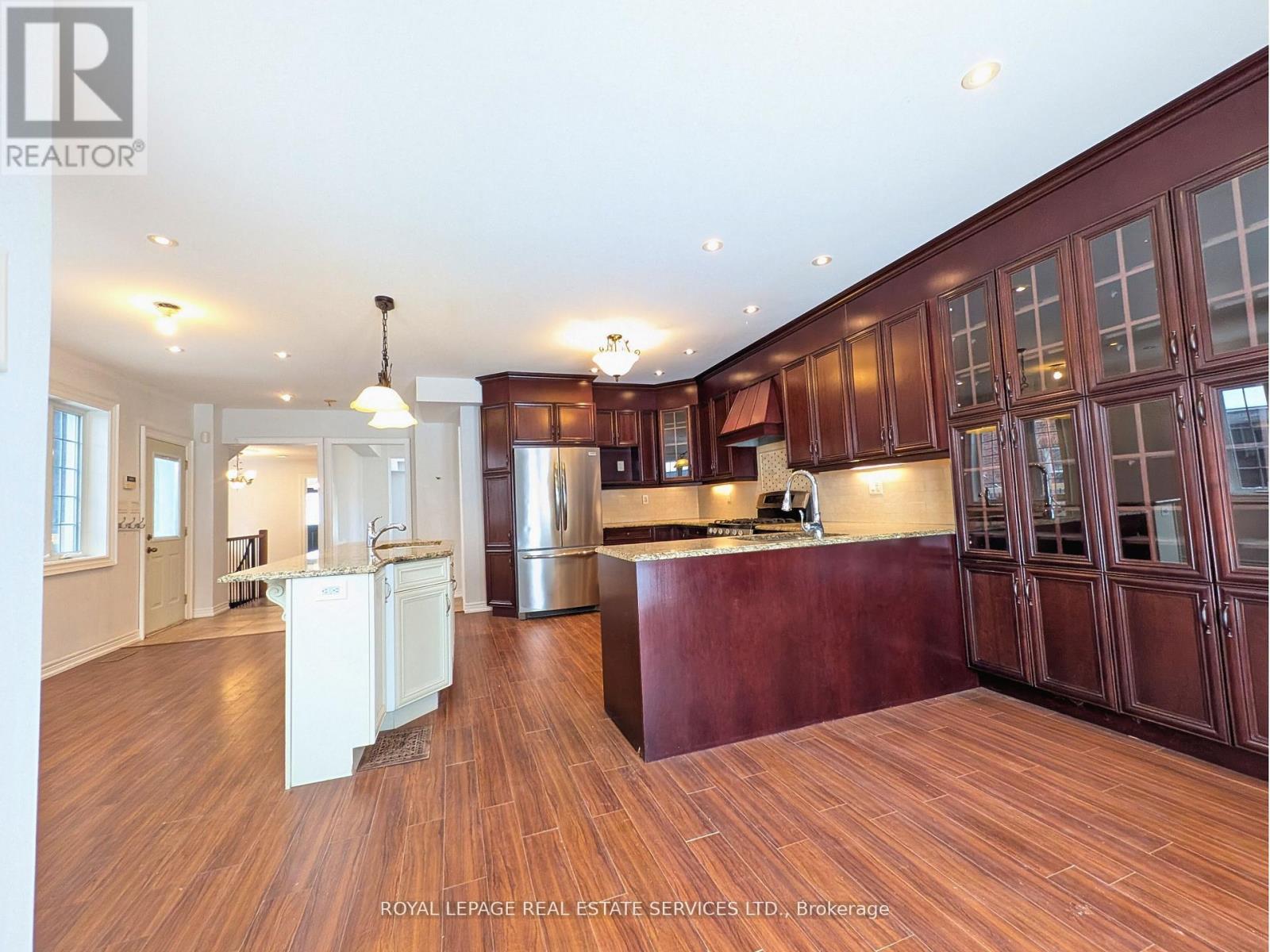 20 Holgate Street, Barrie (Allandale), Ontario  L4N 2T5 - Photo 20 - S13074178