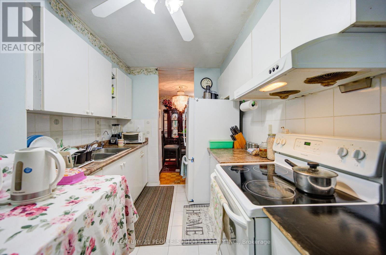 411 - 2645 Kipling Avenue, Toronto, Ontario  M9V 3S6 - Photo 9 - W13074136