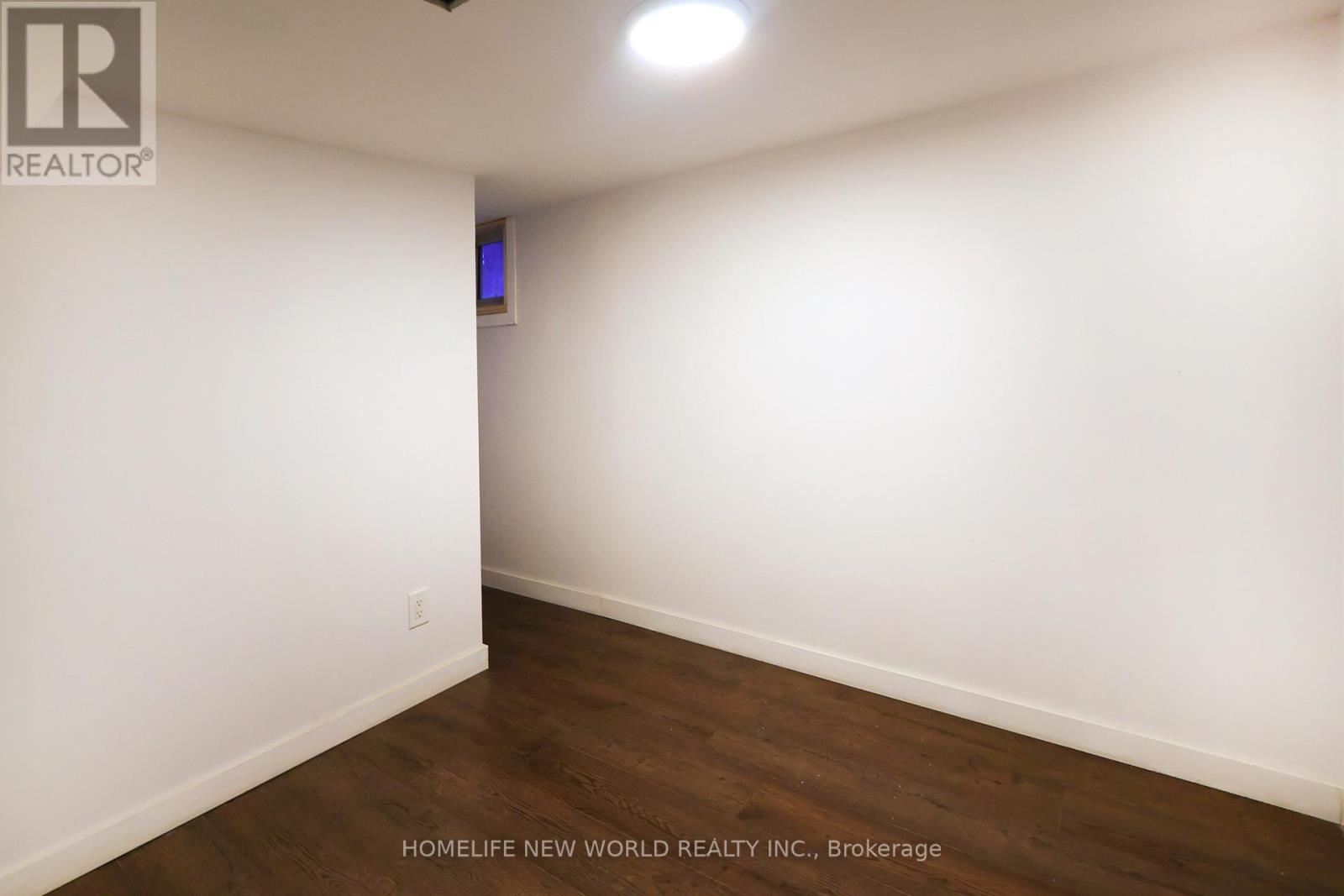 32 Pendeen Avenue, Toronto, Ontario  M6N 2P3 - Photo 15 - W13074142